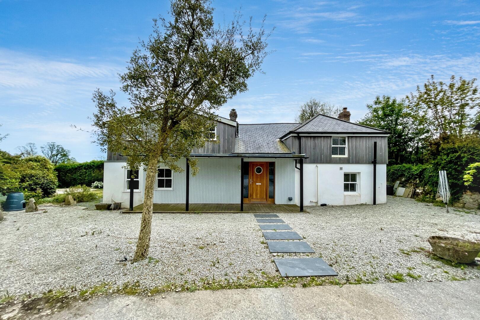 4 bed property in Road From Point Road To Lower Tresithick Farm, Carnon Downs